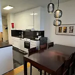 Gella Itaemerenkatu 16 아파트 *
