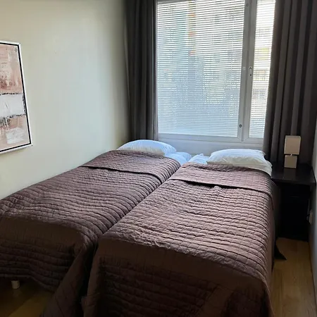 Gella Itaemerenkatu 16 *